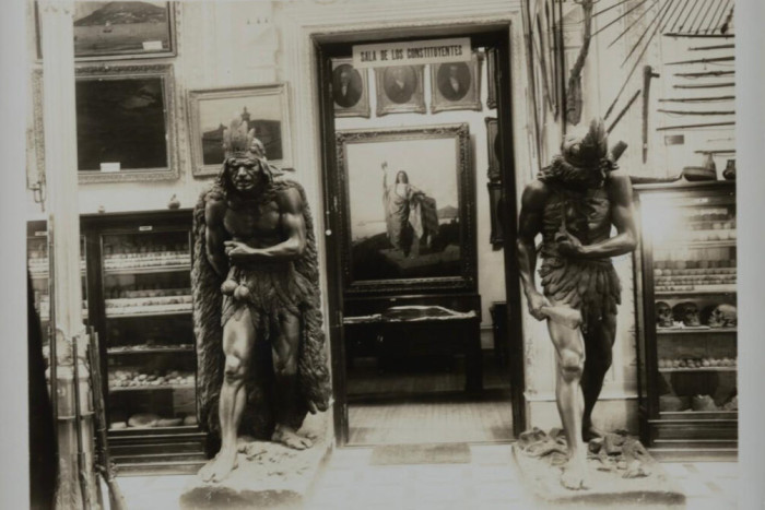  - La imagen del charrúa en la escultura uruguaya de finales del siglo XIX: Abayubá y Zapicán de los hermanos Blanes - Museo Nacional de Artes Visuales