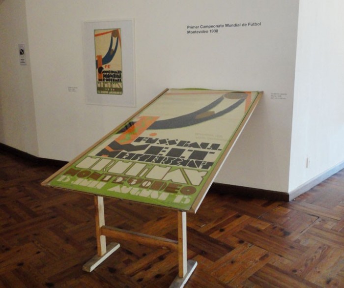  - Afiche Oficial del Primer Campeonato Mundial de Fútbol, Uruguay 1930 - Museo Nacional de Artes Visuales